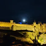 La Maison Des Templiers ~ Ostal Médiéval ~ Logis Enchantés Apartamento *