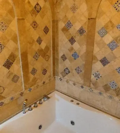 La Maison Des Templiers ~ Ostal Medieval ~ Logis Enchantes Apartament *