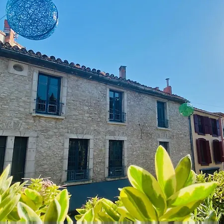 La Maison Des Templiers ~ Ostal Medieval ~ Logis Enchantes