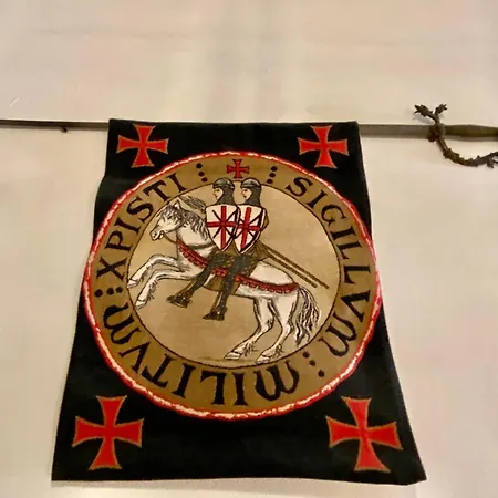 La Maison Des Templiers ~ Ostal Medieval ~ Logis Enchantes *