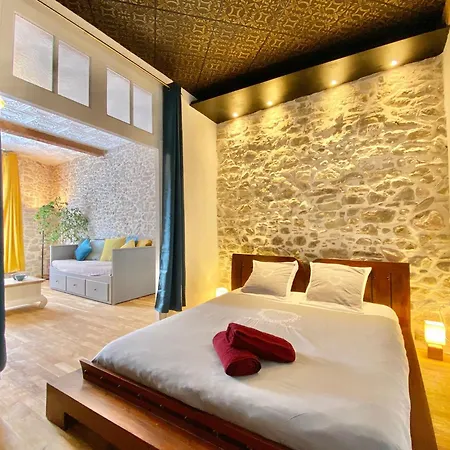 La Maison Des Templiers ~ Ostal Medieval ~ Logis Enchantes Apartament *
