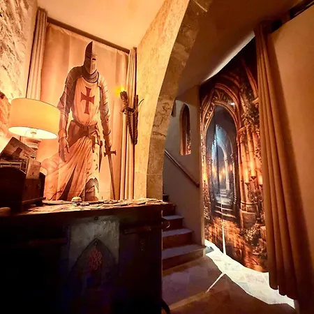Apartament La Maison Des Templiers ~ Ostal Medieval ~ Logis Enchantes Carcassonne