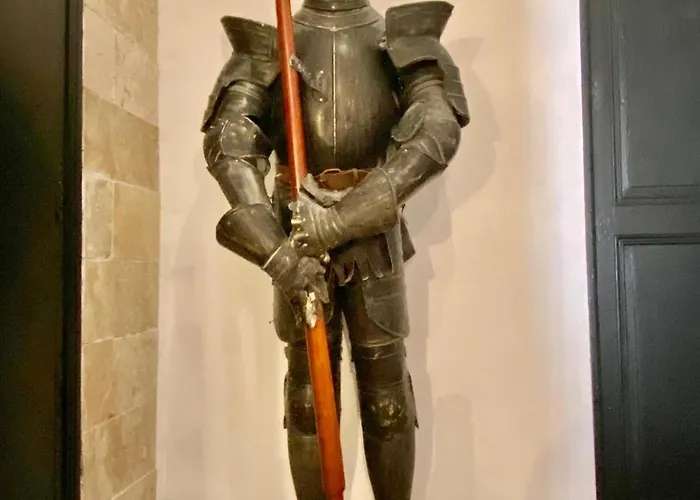 La Maison Des Templiers ~ Ostal Medieval ~ Logis Enchantes