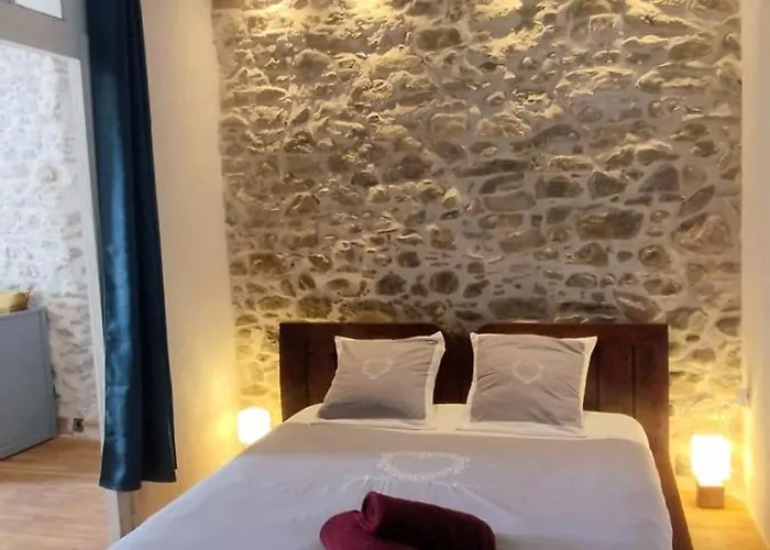 La Maison Des Templiers ~ Ostal Medieval ~ Logis Enchantes شقة *