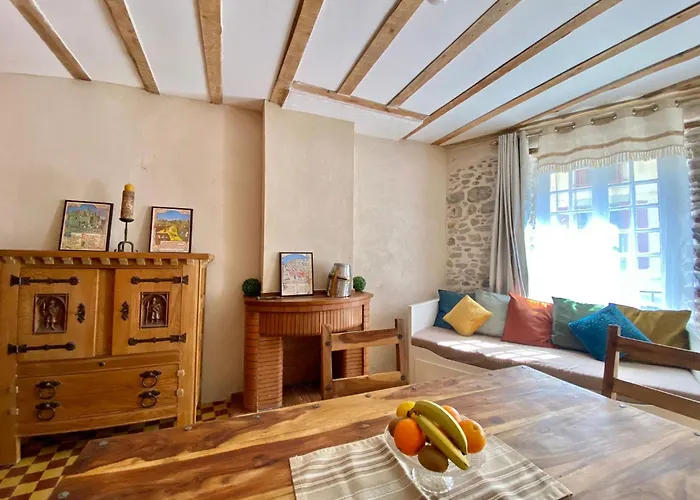 شقة La Maison Des Templiers ~ Ostal Medieval ~ Logis Enchantes قرقشونه